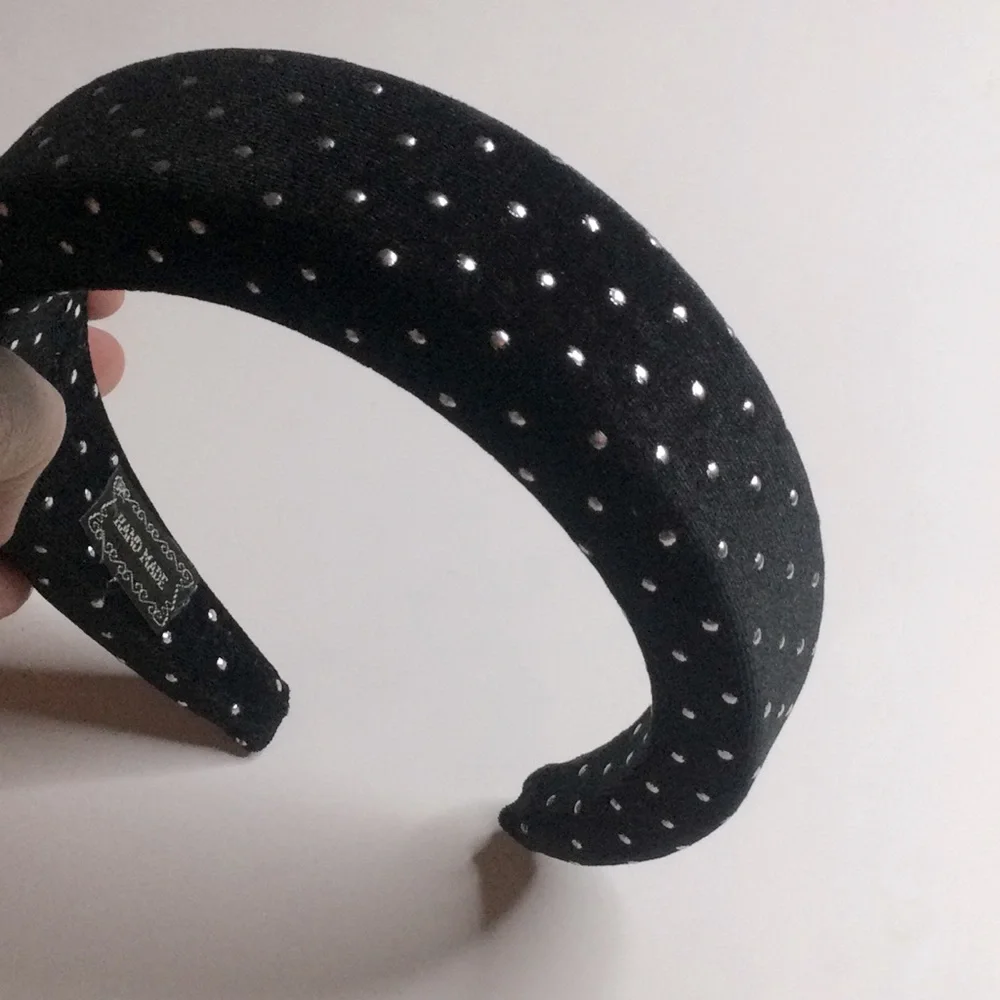 8 OTHER REASONS VELVET PADDED HEADBAND BLACK NWOT